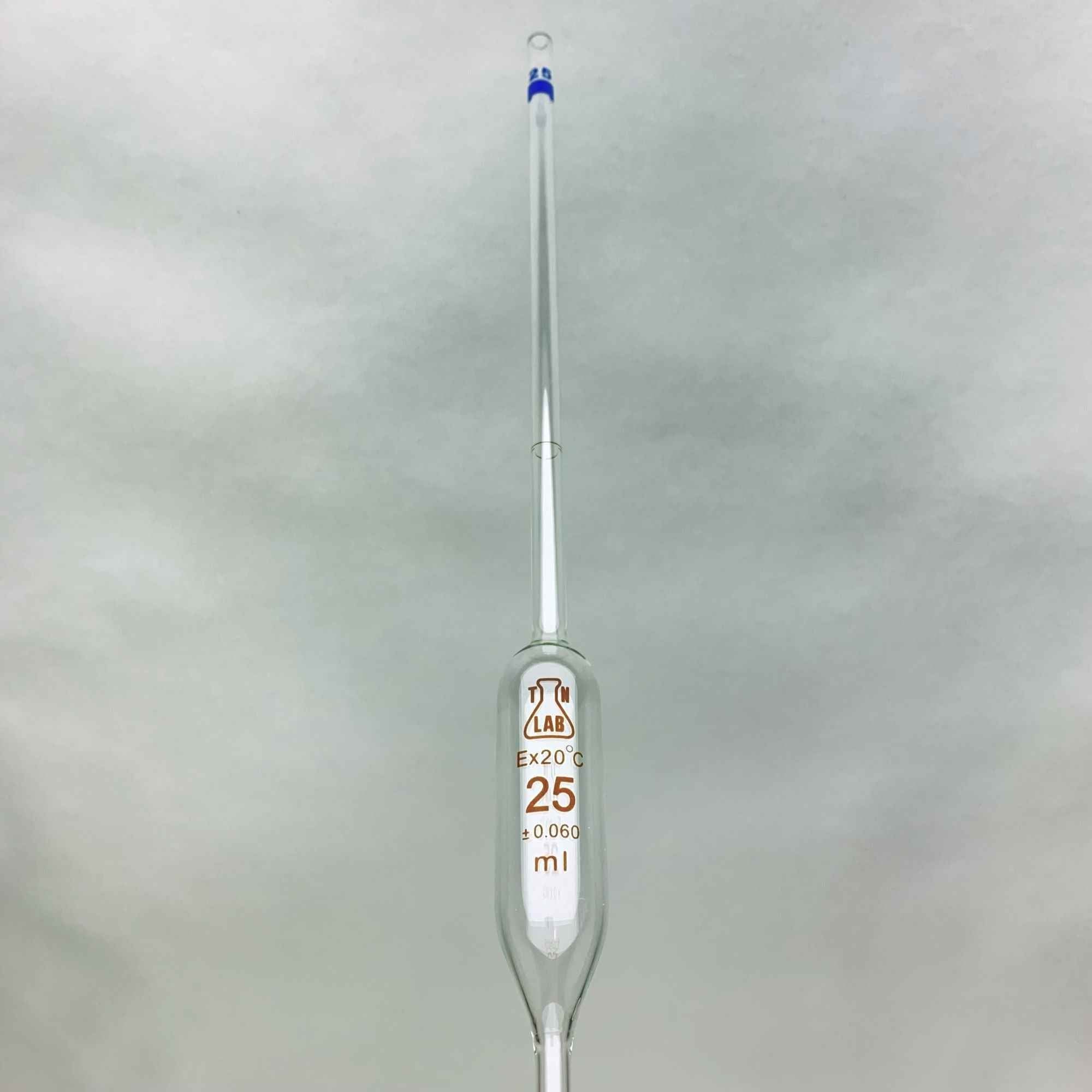 Pipette Volumetric Bulb Form 25 ml Borosilicate Glass 25ml 0.06ml Accuracy Blue 10 - Pack - TN LAB Supply